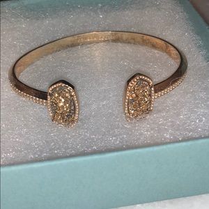 SOLD kendra scott gold and black calla bracelet